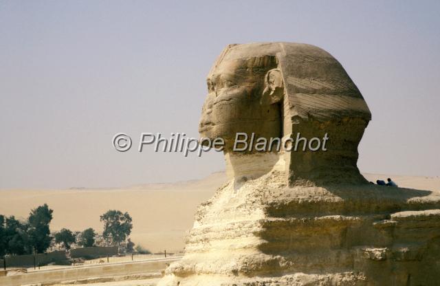egypte 03.JPG - Sphinx de Gizeh vu de cotéLe Caire, Egypte
